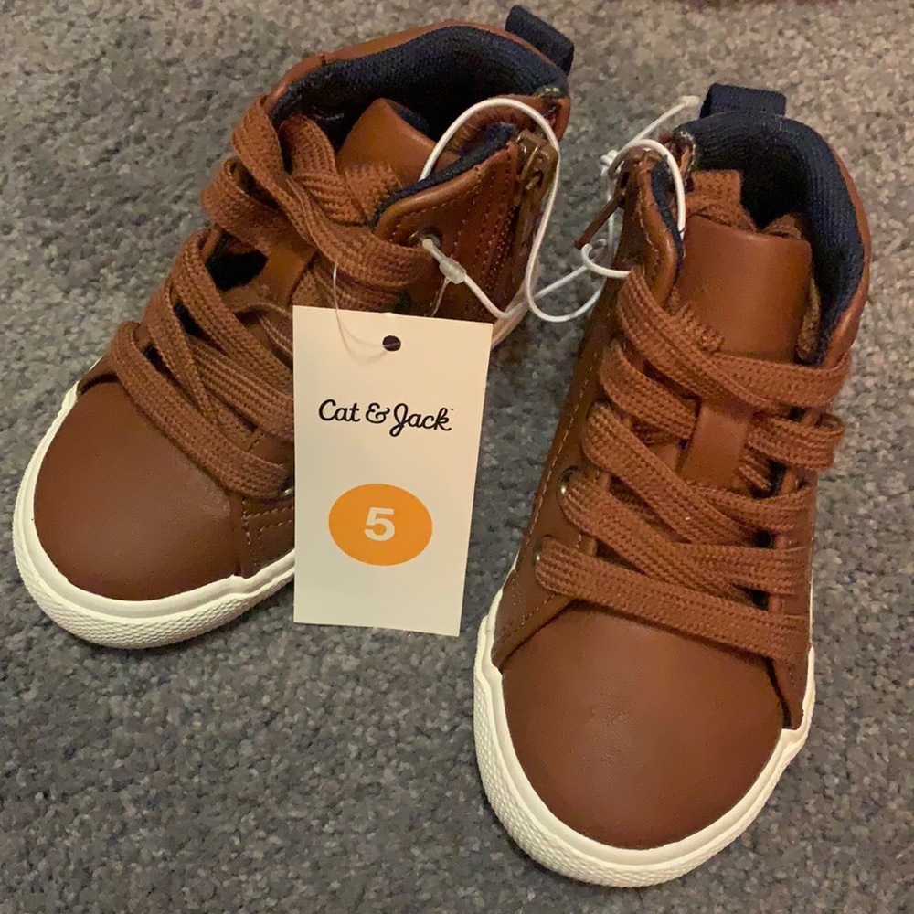 NWT Sz. 5 Toddler Boy Cat & Jack Brown Shoes